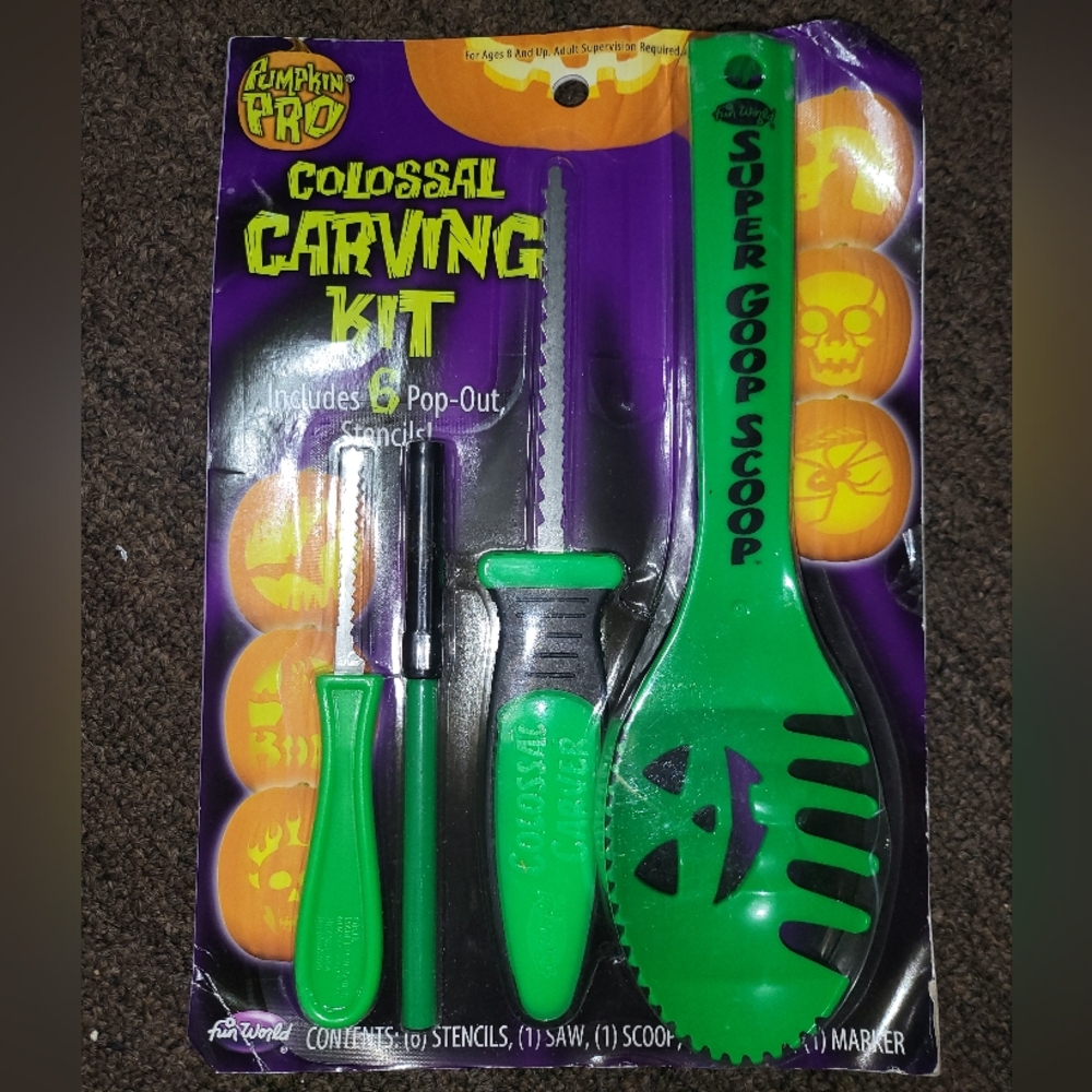 Colossal Carving Kit